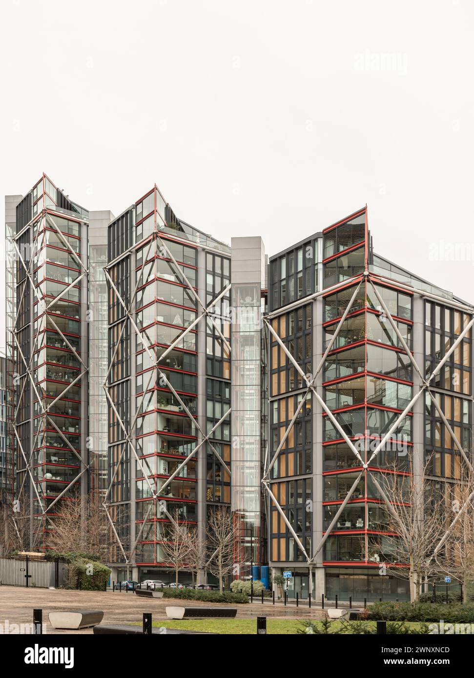 High rise flats detail uk hi-res stock photography and images - Alamy