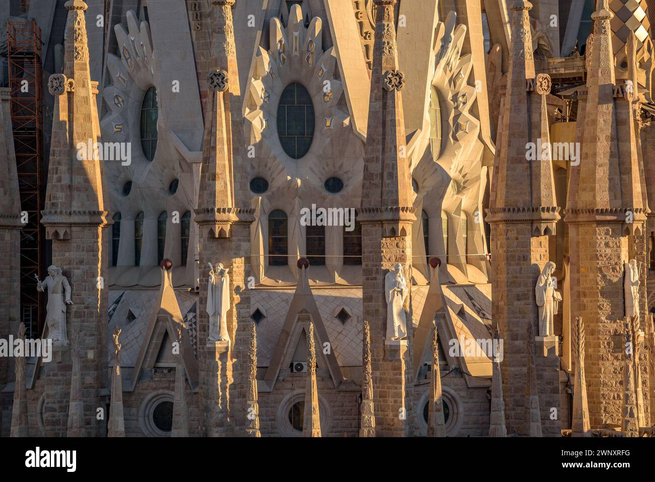 Apse of the Sagrada Família at sunset (Barcelona, Catalonia, Spain) ESP: Ábside de la Sagrada Família al atardecer (Barcelona, Cataluña, España) Stock Photo