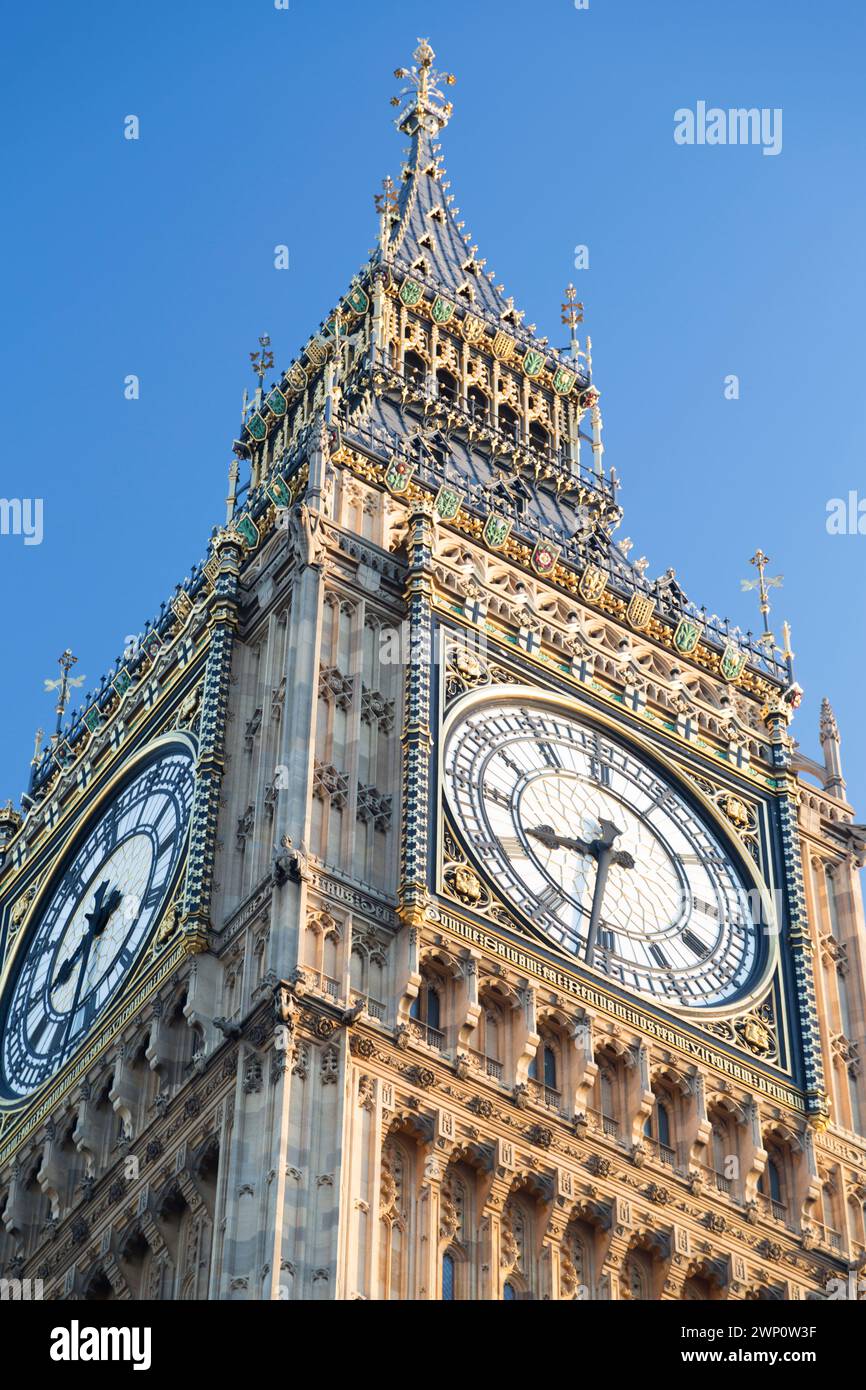 Big ben blue clock face hi-res stock photography and images - Alamy