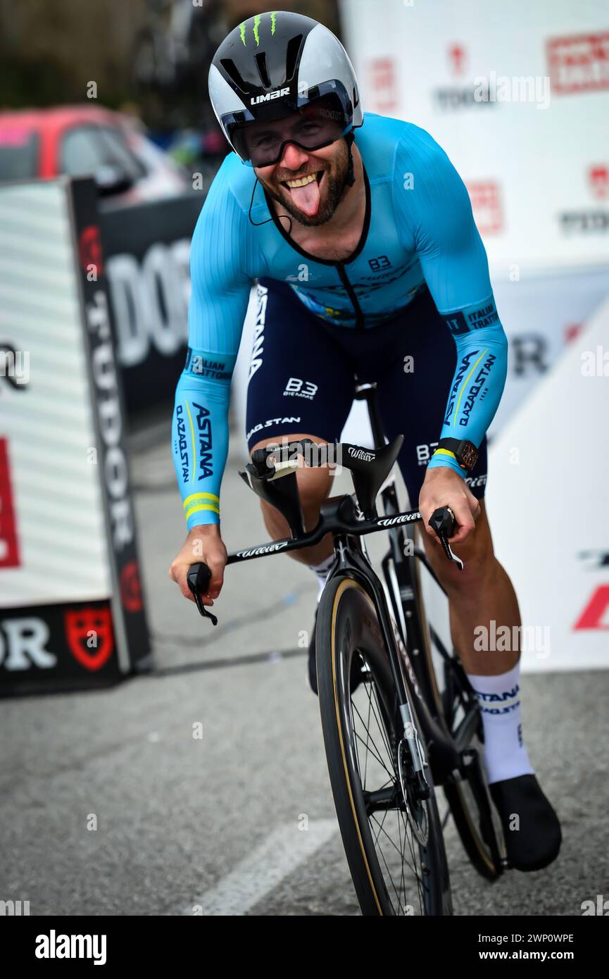 Lido Di Camaiore, Italy. 04th Mar, 2025. 33 GBR Mark Cavendish AST