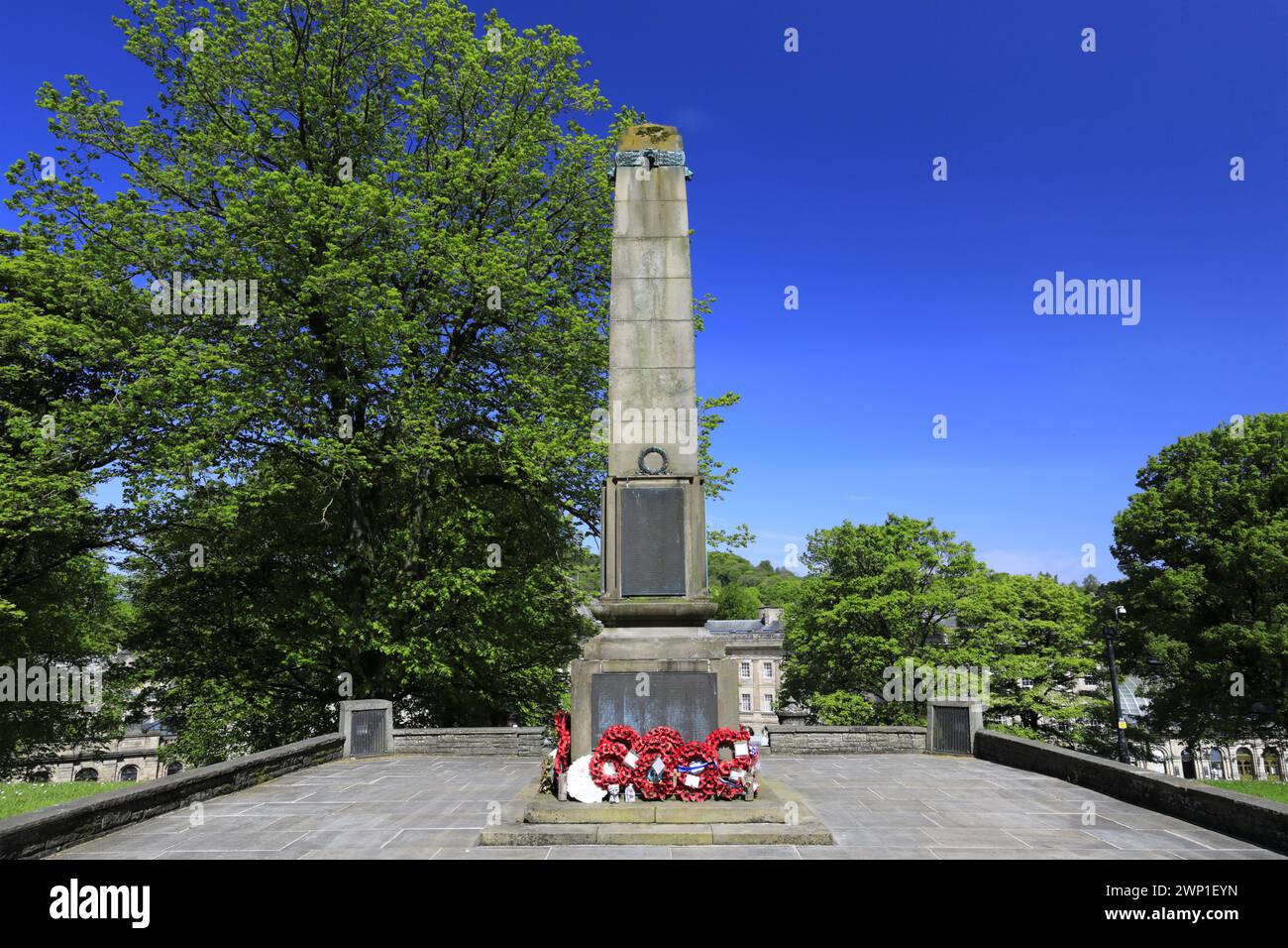 the-war-memorial-in-the-slopes-gardens-spa-town-of-buxton-peak