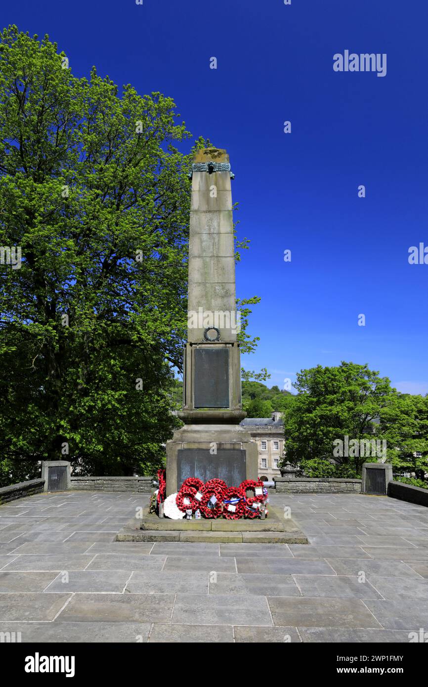 the-war-memorial-in-the-slopes-gardens-spa-town-of-buxton-peak