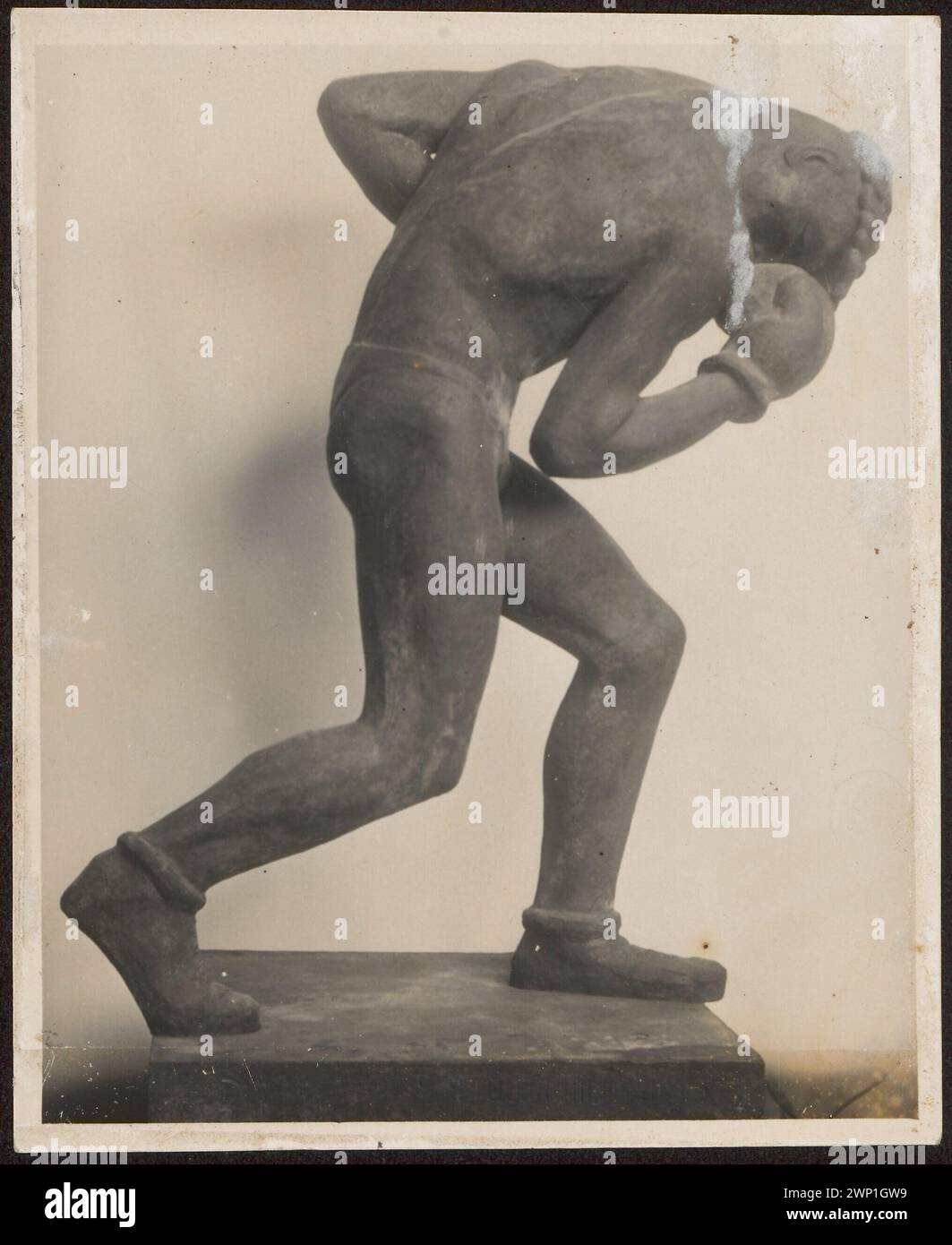Boxer '-Bab Olga Niechska from 1932 (Cement).  yókien / paper / photographic paper / elatine bromo paper; height 15.4 cm, width 12.6 cm; di 92431/174 MNW; all rights reservations.Penalty, Alfons (1901-1989)-collection, Niewska, Olga (1898-1943), Niewska, Olga (1898-1943)-collection, Niewska, Olga (1898-1943)-reproduction, boxer, gift (provenance), sculpture (artist), Polish sculpture, sport in art Stock Photo