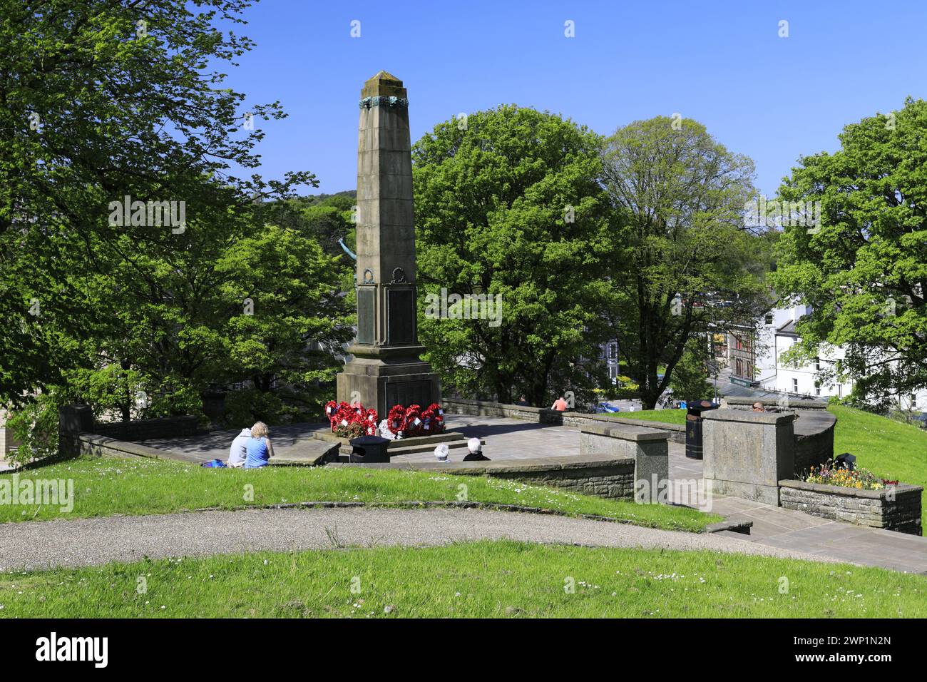 the-war-memorial-in-the-slopes-gardens-spa-town-of-buxton-peak