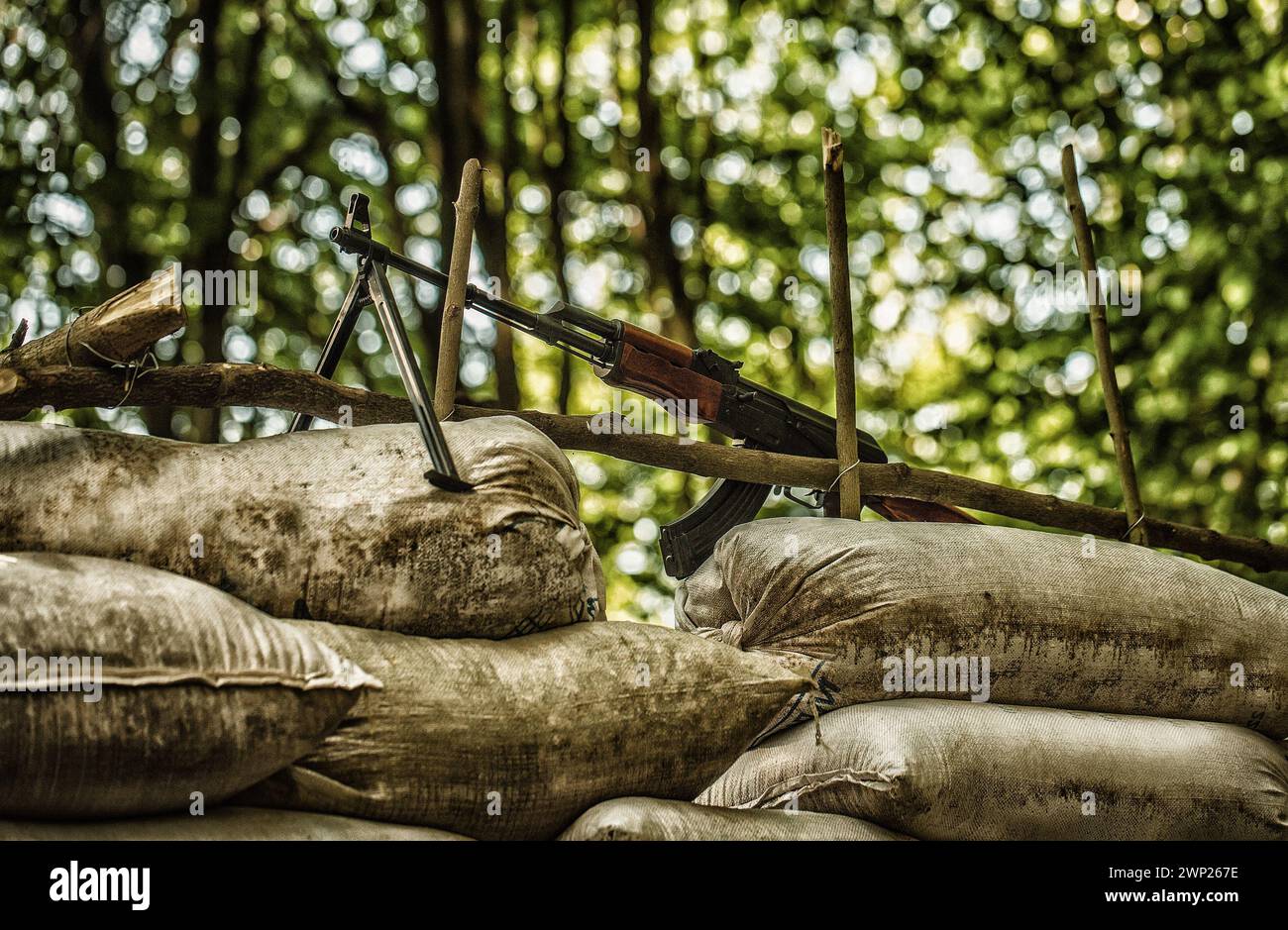 War gun, rifle and machine gun, assault rifle and machine gun ...