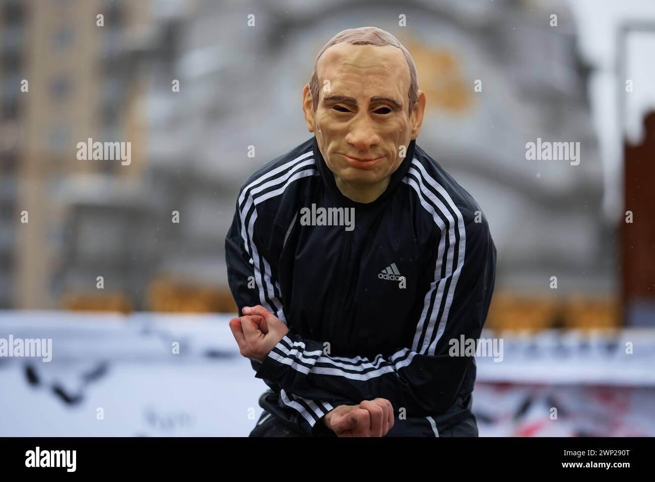Caricature of vladimir putin performed by Actors For Future at the ...