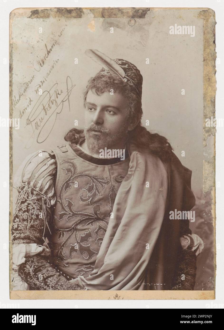 Portrait of Jan Reszke (1850-1925), BEAUTY, in the stage costume Romeo (later a character) from the opera 'Romeo and Julia' by Charles Gounod at the Grand Theater in Warsaw - photography with dedication for Aleksander Rajchman; Mieczkowski, Jan (Warsaw; photographic Zak 1893 (1893-00-00-1893-00-00);Gounod, Charles (1818-1893). Romeo and Julia, Rajchman, Aleksander (1855-1915), Rajchman, Aleksander (1855-1915)-dedication for, Rajchman, Aleksander (1855-1915)-collection, Reszke, Jan (1850-1925), Reszte, Jan (1850 -1925) -dedication from, Reszke, Jan (1850-1925) -iconography, Romeo Monteki (lit.) Stock Photo