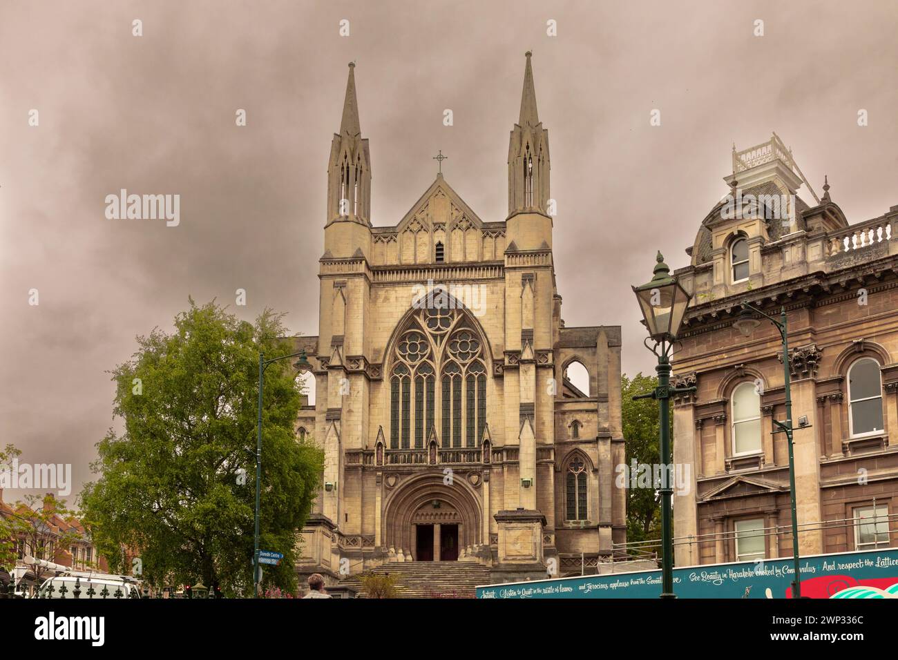 St Paul's Cathedral, an Anglican cathedral church, is seen in the centre of the city. Stock Photo