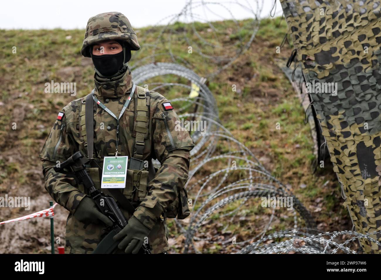 Korzeniewo, Pomorskie, Poland on March 5, 2024. A Polish servicemen stands on watch during NATO's Dragon-24 exercise, a part of large scale Steadfast Defender-24 exercise. The exercises, which take place mainly in Central Europe, involve some 90,000 troops from all NATO countries as well as Sweden. The aim of Steadfast Defender-24 is to deter and present defensive abilities in the face of aggression. Credit: Dominika Zarzycka/Alamy Live News Stock Photo