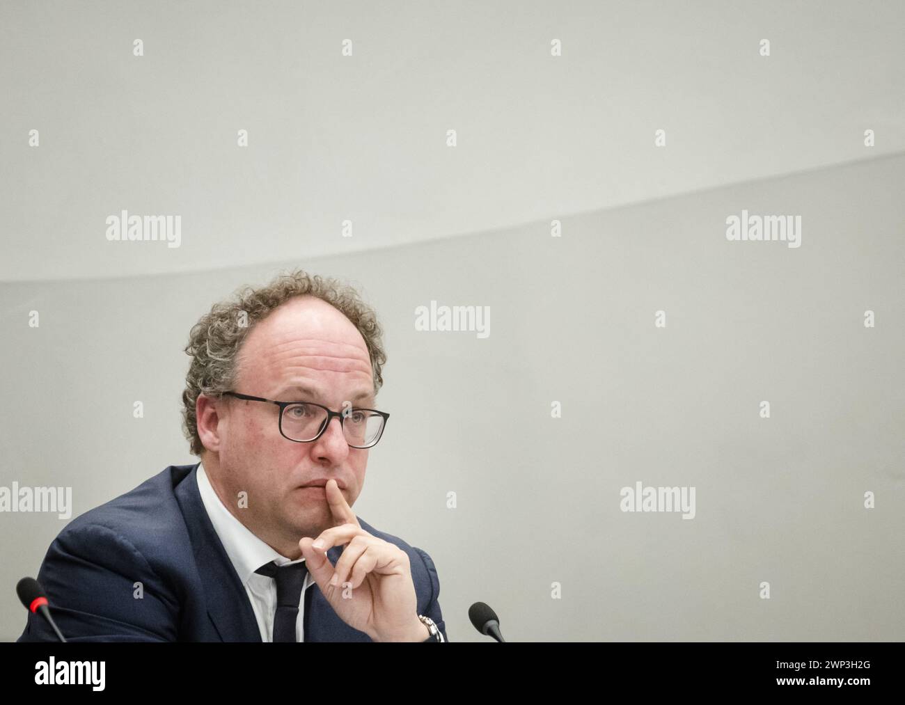 Annual house prices hires stock photography and images Alamy