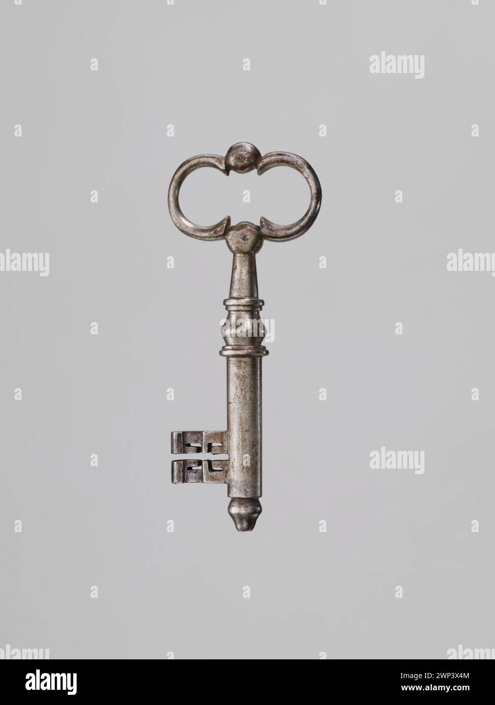 Priod Key An 18th-century key, crafted in metal with a bow, shaft, and bit for ...