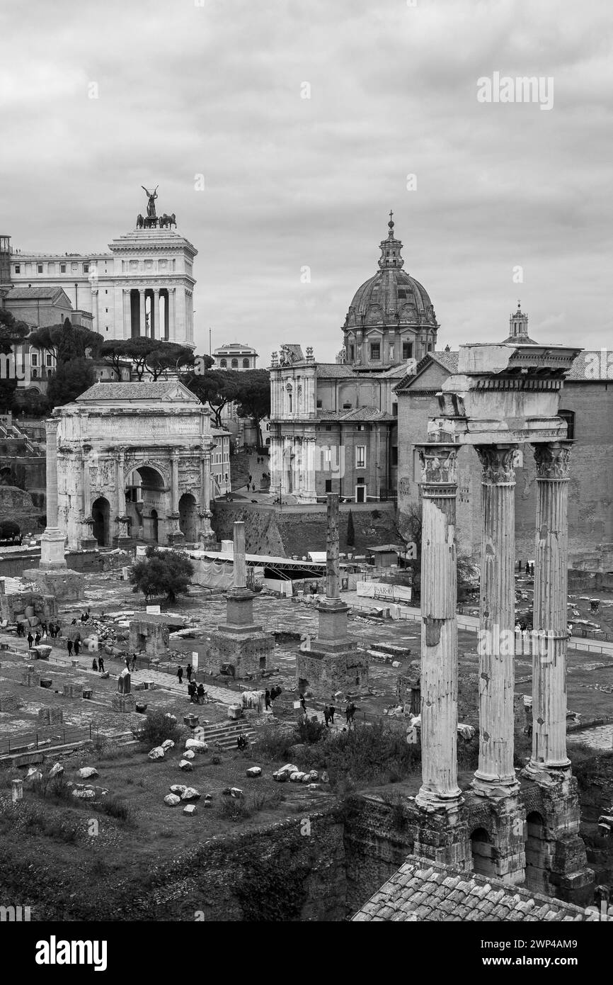 Roman colonnade archaeological site Black and White Stock Photos ...
