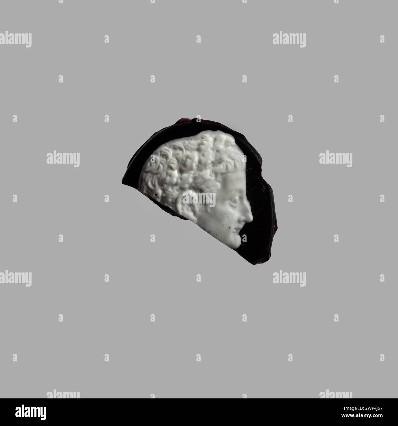 Carved cameo featuring hi-res stock photography and images - Alamy
