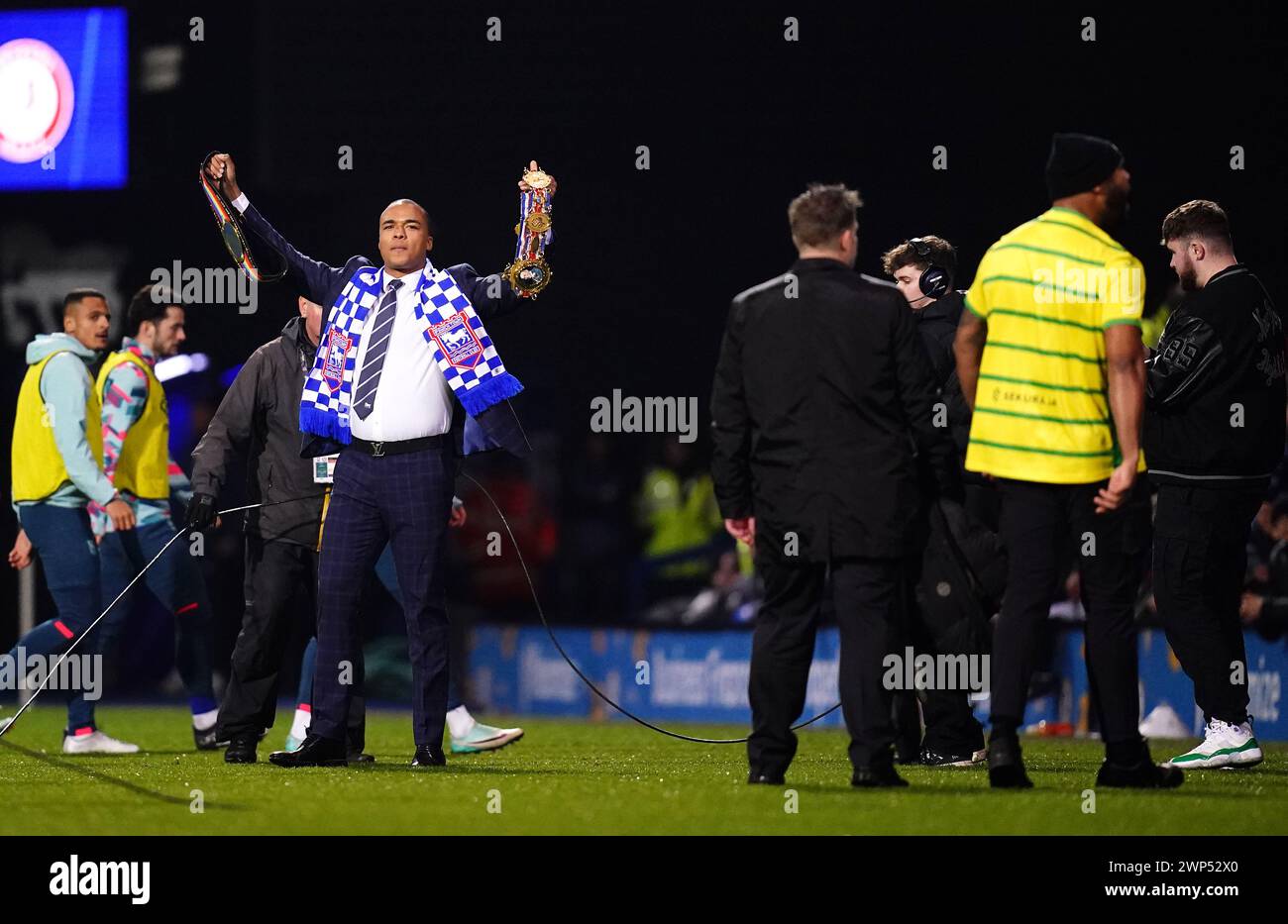 Boxer Fabio Wardley (left) and Frazer Clarke in a Norwich City shirt during a face off at half time in the Sky Bet Championship match at Portman Road, Ipswich. Picture date: Tuesday March 5, 2024. Stock Photo