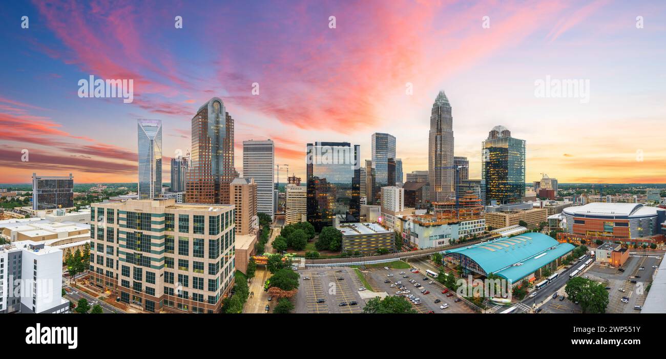 Charlotte north carolina panoramic hi-res stock photography and images ...