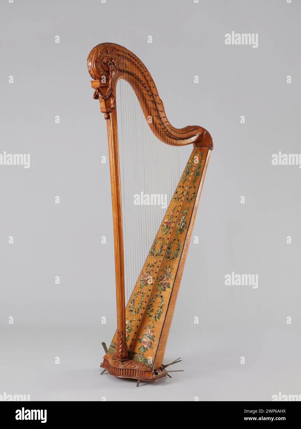 Harfe Instrument Frame harp hi-res stock photography and images - Alamy