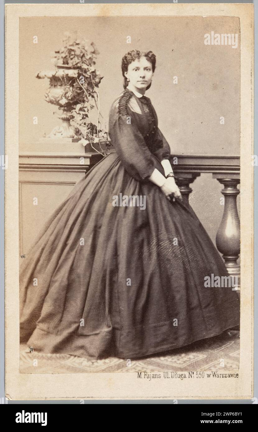 Portrait of Helena Witwicka (1841-1923); Fajans, Maksymilian (1825-1890); around 1860 (1855-00-00-1865-00-00);Album of the Karnkowski family, Witwicka, Helena (1841-1923), Witwicki, (family), photo albums, pianists, women's portraits Stock Photo