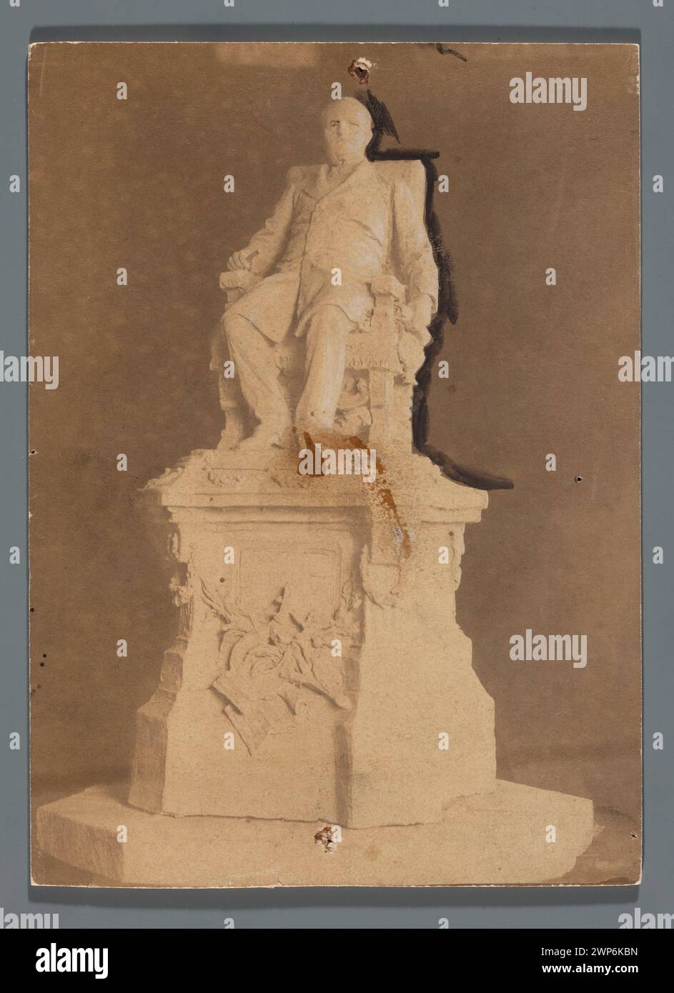 Model of the monument to Stanis Aawa Moniuszko (the figure in the armchair, on the pedestal) of Hipolit Marczewski, intended for the Foyer of the Grand Theater in Warsaw;  around 1895; before 02.1898 (1891-00-00-1898-00-00);Marczewski, Hipolit (1853-1905)-reproduction, Moniuszko, Stanisław (1819-1871), Moniuszko, Stanisław (1819-1871)-iconography, Rajchman, Aleksander (1855-1915)-collection, Theater Grand (Warsaw), Poland (Poland (Warsaw (Warsaw) Culture), monuments, projects, message (provenance), sculpture (artist), Polish sculpture Stock Photo