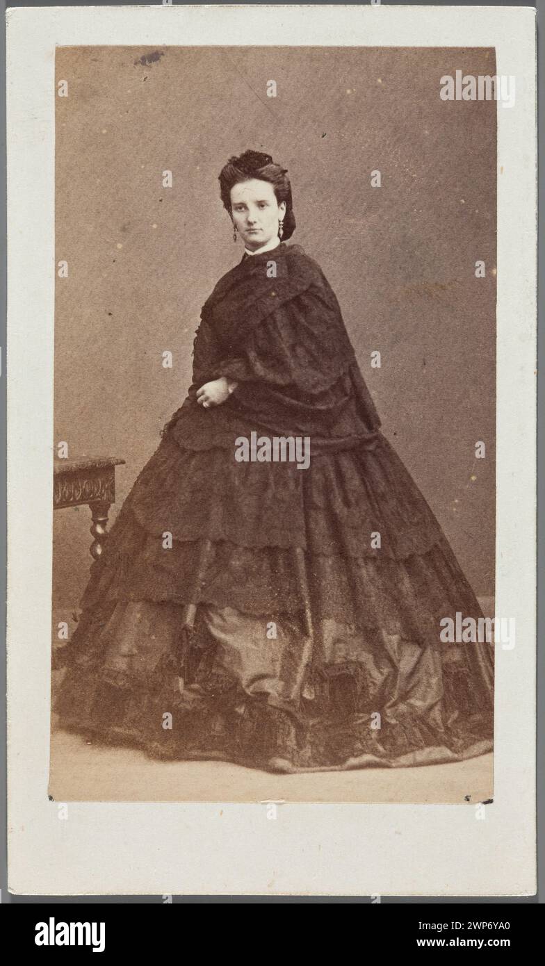 Portrait of Maria de Bonneval from Gerlicz (1841-); Henry (Paris; Photographic Zak around 1865 (1860-00-00-1870-00-00);The album of the Karnkowski family, Bonneval, Maria De (1841-?), Górski (Family), Przewłocki, Janusz (1927-2007)-collection, photo albums, female portraits, purchase (provenance) Stock Photo