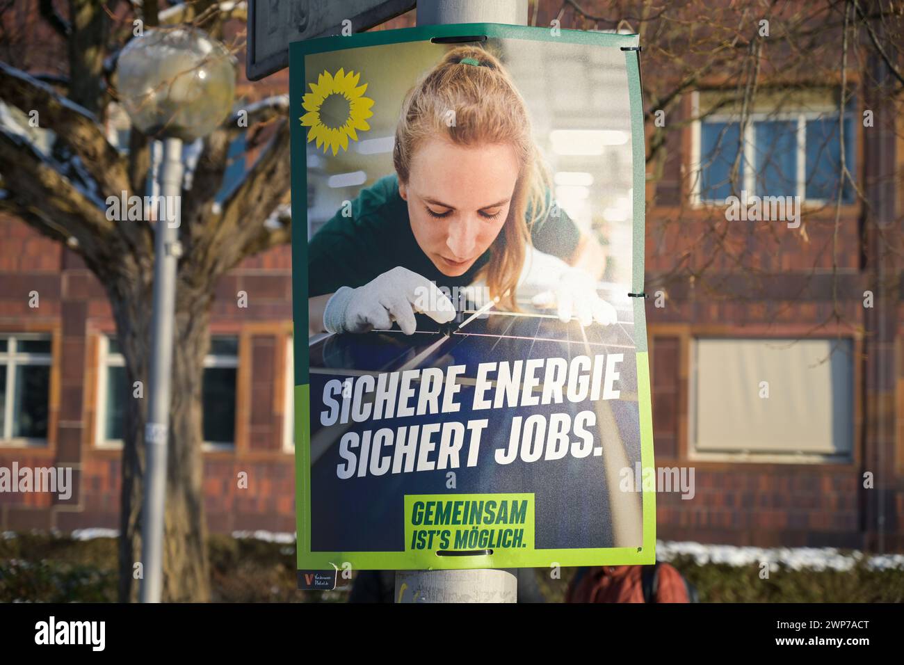 Wahlplakat der Grünen zur Bundestagswahl in Berlin am 11.02.2024, Berlin, Deutschland Stock Photo