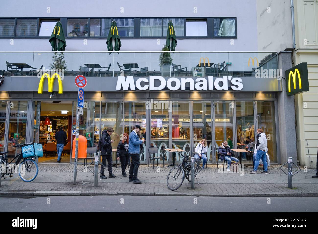 Mcdonalds berlin hi-res stock photography and images - Alamy