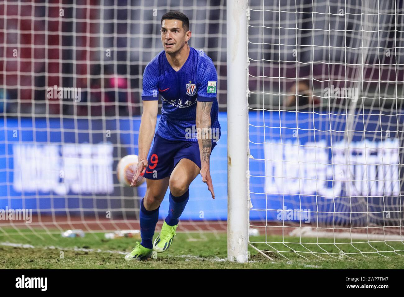 Shanghai Shenhua Football Club defeated Meizhou Hakka Football Club