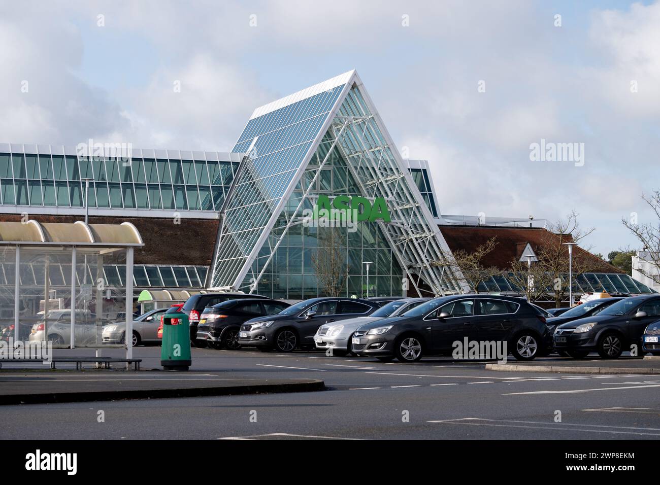 Small supermarket uk hires stock photography and images Alamy