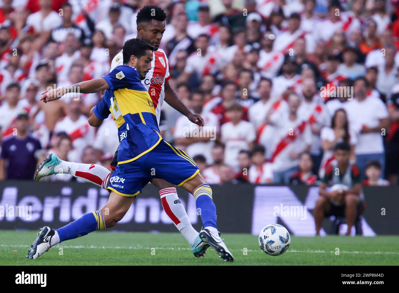 River Plate Boca Juniors SuperClassic Stock Photo - Alamy