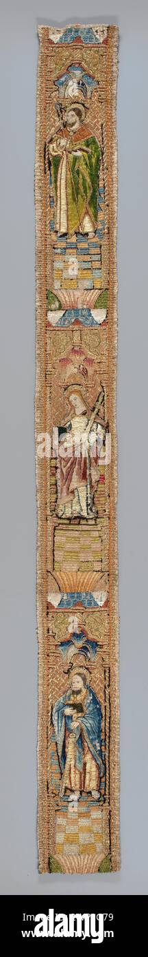 Fragment of embroidery;  1. PO. 16th century (1501-00-00-1550-00-00);Działyńska, Izabela Elżbieta née Czartoryski (1830-1899) - collection, Katarzyna Aleksandryjska (Saint - Ca 282 -Ca 300), Szymon (Saint), Tomasz Apostle (Saint), embroidery, embroidery, liturgical robes, saints Stock Photo