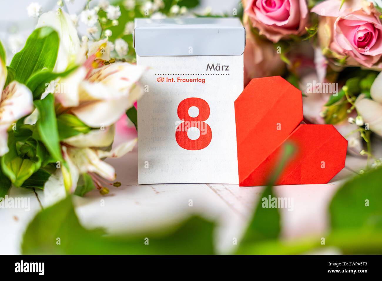 Weltfrauentag blumen herz hi-res stock photography and images - Alamy