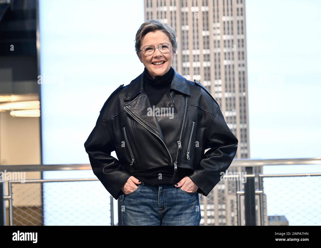 SERIES ANNETTE BENING visual data 8