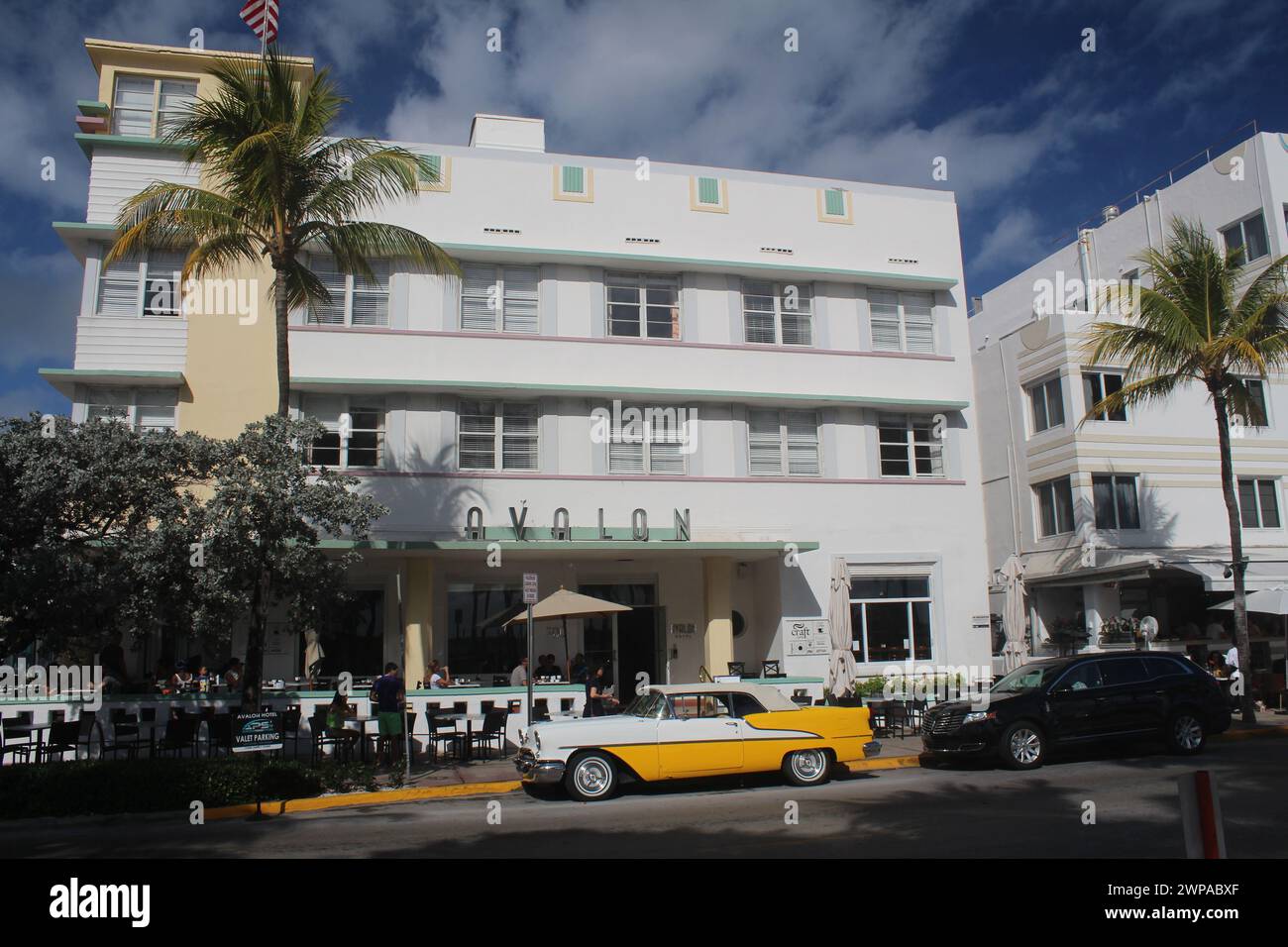 Avalon Hotel South Beach Miami featuring Oldsmobile Super 88 Stock Photo