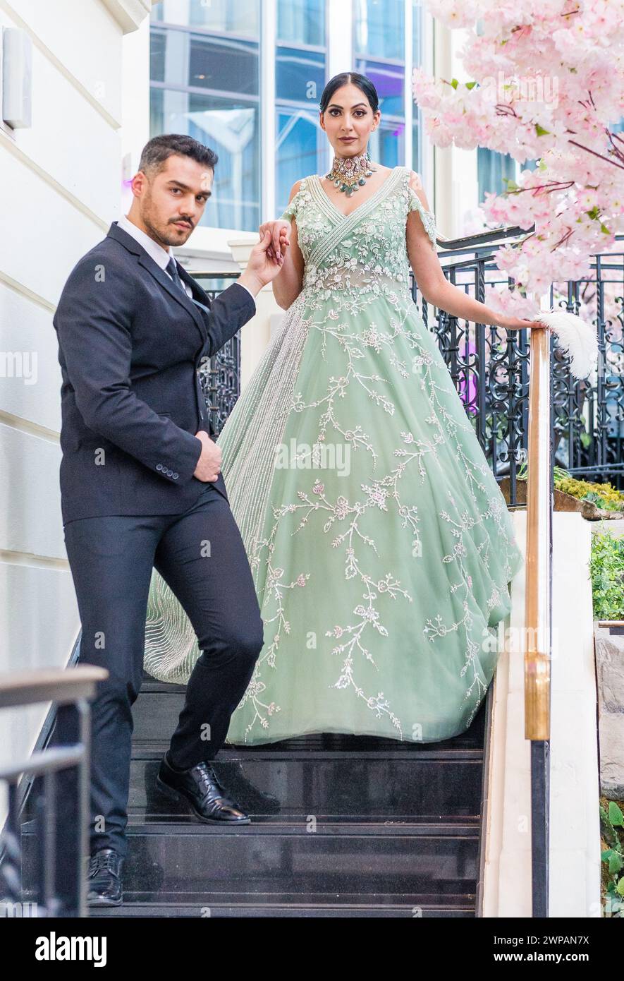 Wedding wedding dresses hi res stock photography and images Page 42 Alamy