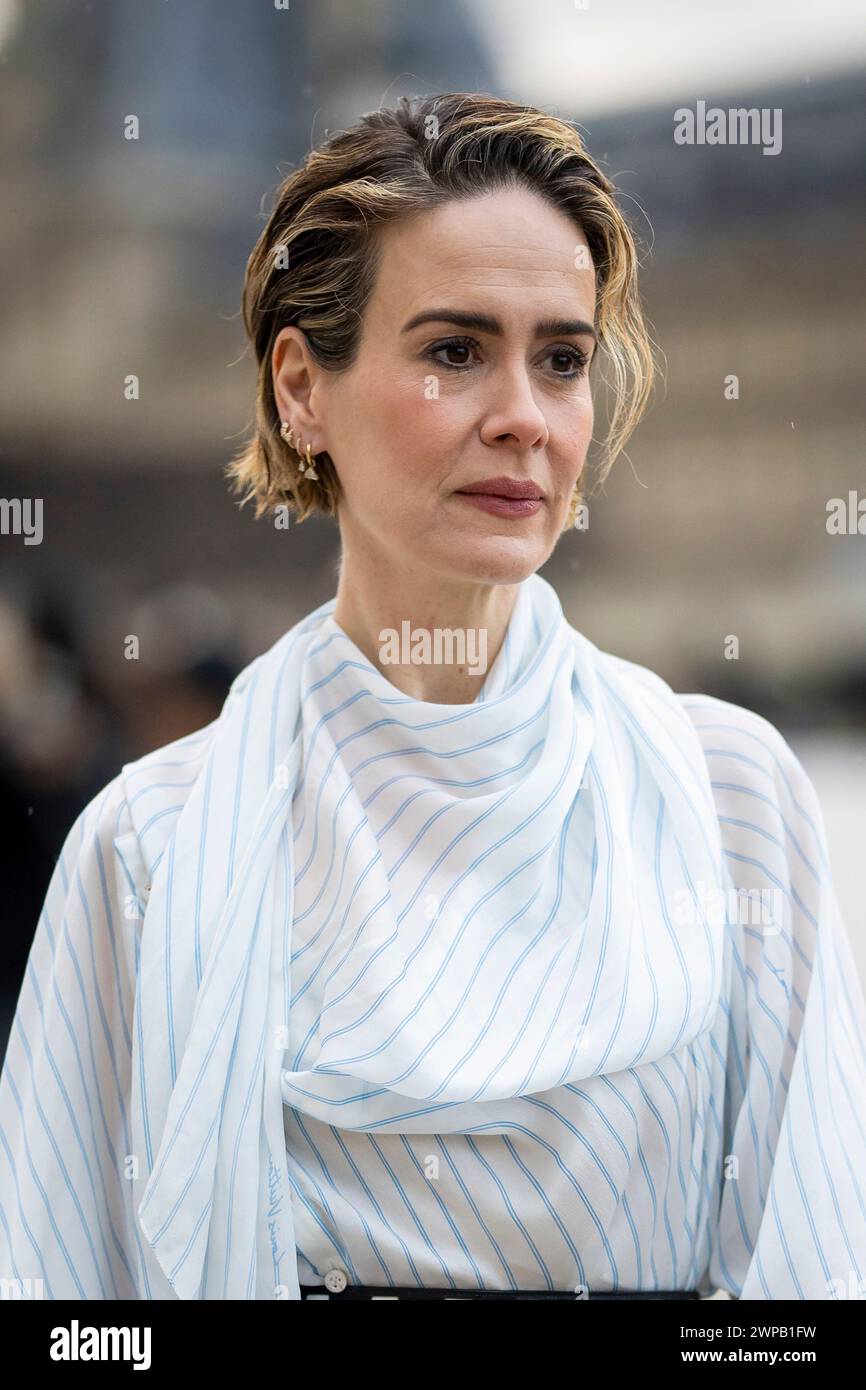 Sarah Paulson arrives for the Louis Vuitton Fall/Winter 20242025 readytowear collection