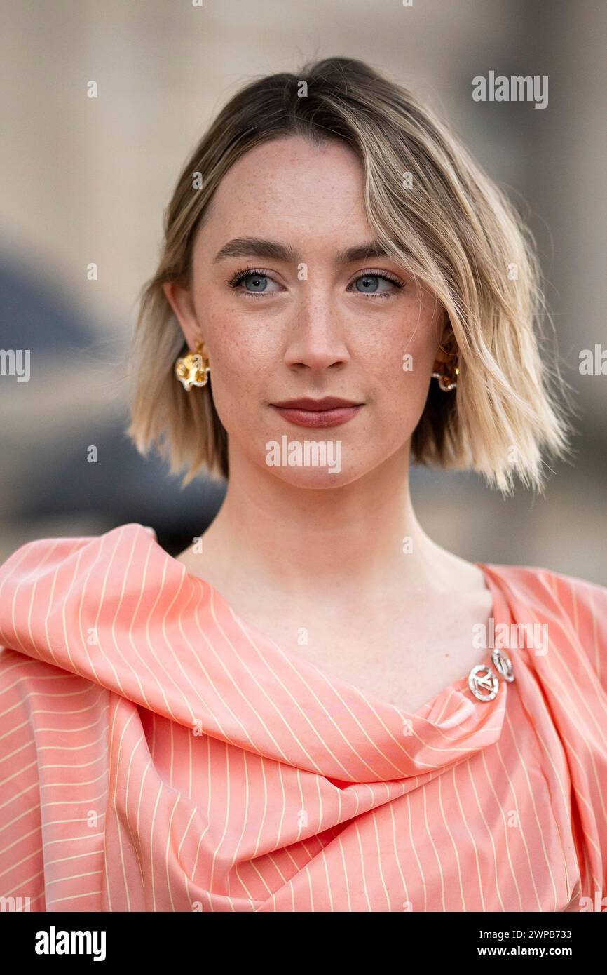 Saoirse Ronan arrives for the Louis Vuitton Fall/Winter 20242025 ready