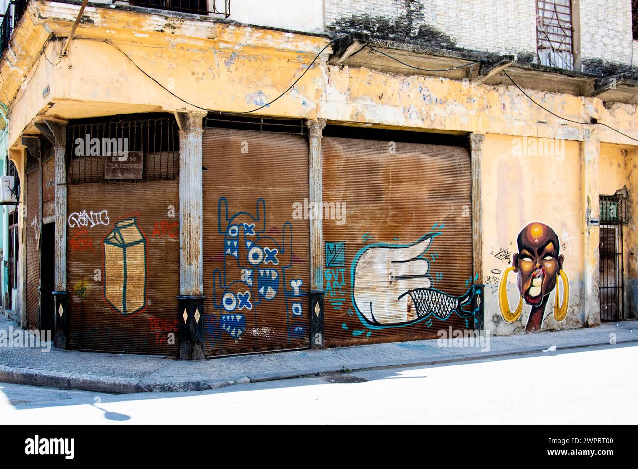 Unique mural artwork on a street in Havana, Cuba Stock Photo