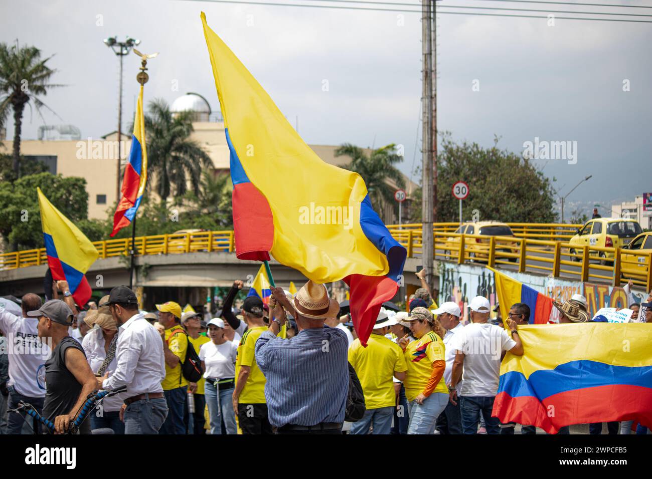 Pensions colombia hires stock photography and images Alamy