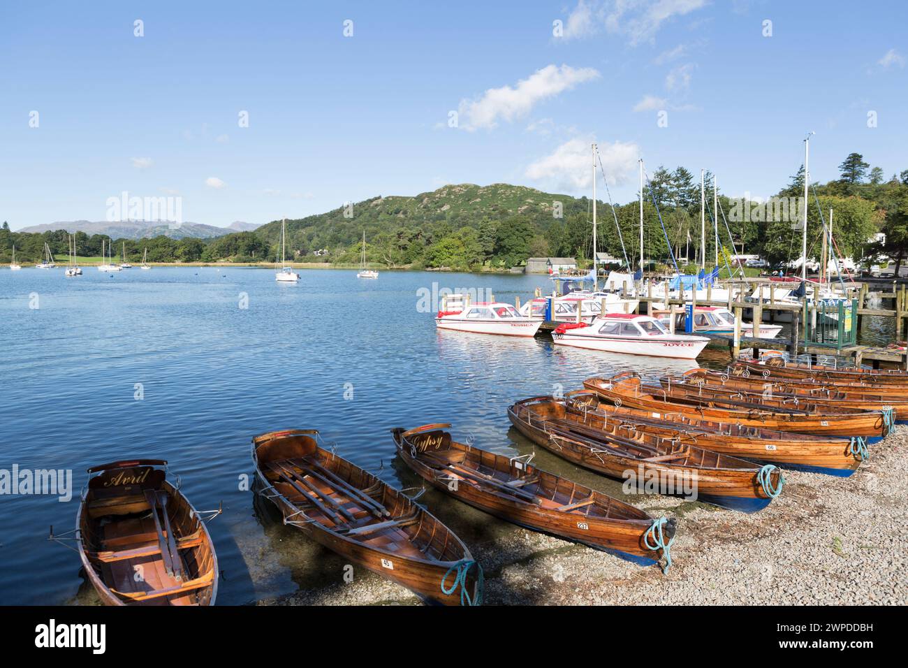 Wooden rowing boats hi-res stock photography and images - Alamy