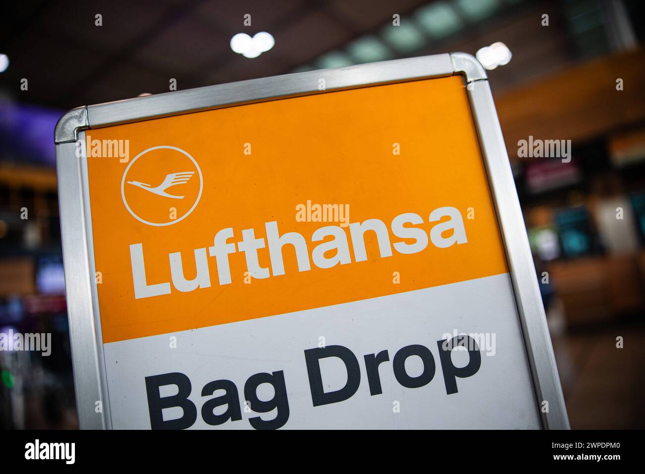 flughafen mitarbeiter gesucht