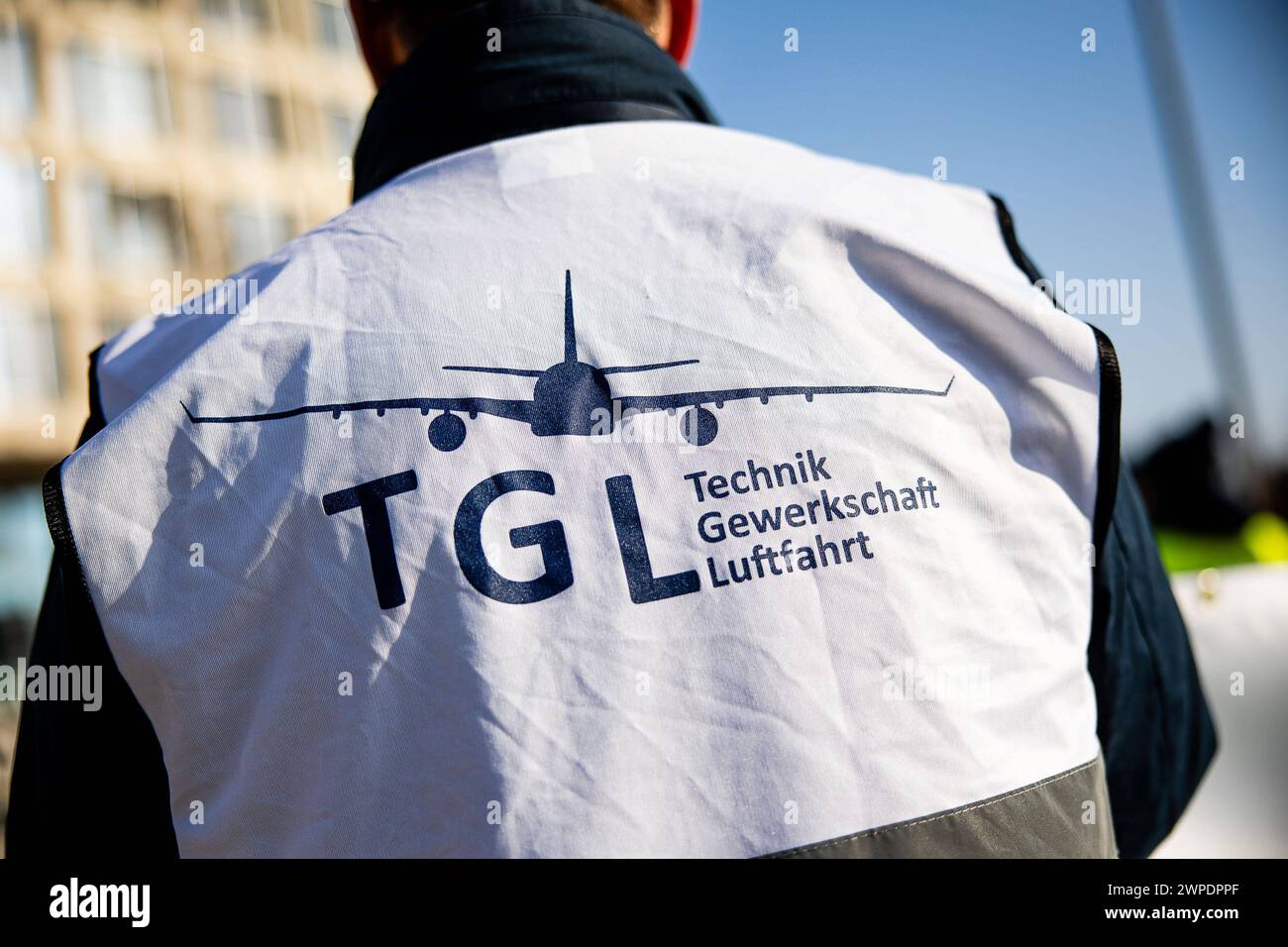 flughafen mitarbeiter gesucht