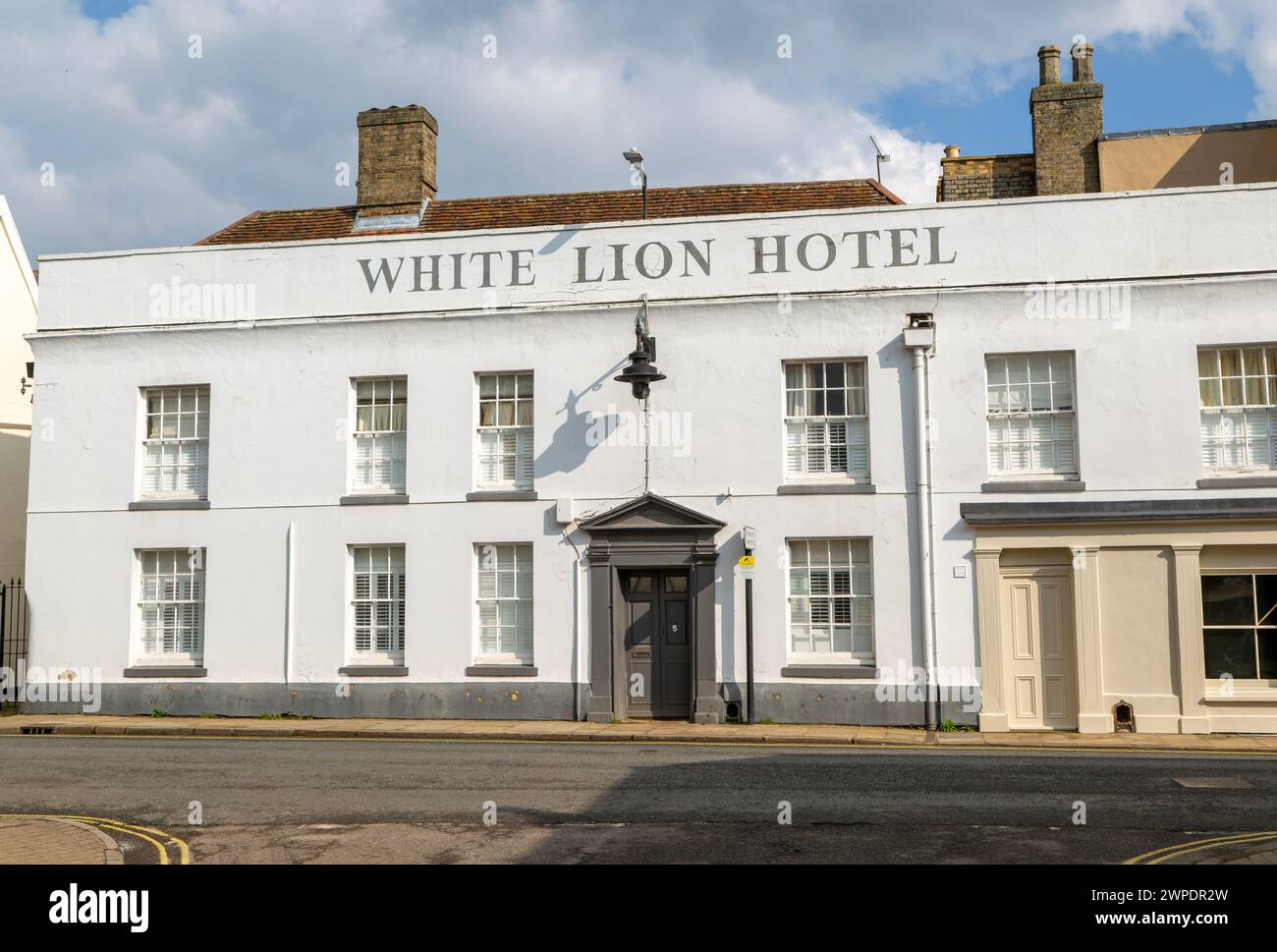 Historic White Lion Hotel building, Suffolk, England, UK Stock Photo