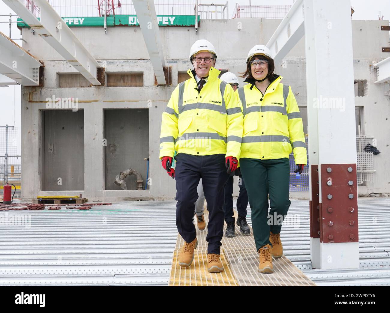 Labour leader Sir Keir Starmer and shadow chancellor Rachel Reeves ...