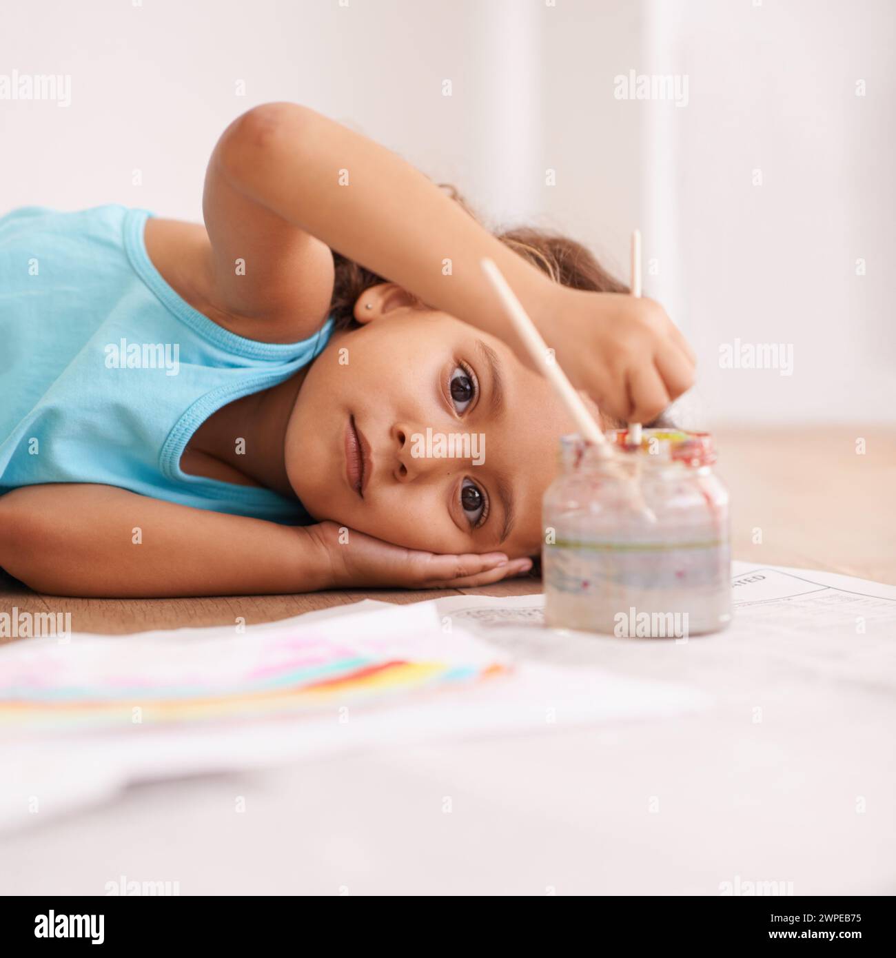 Children playing art painting hi-res stock photography and images - Alamy