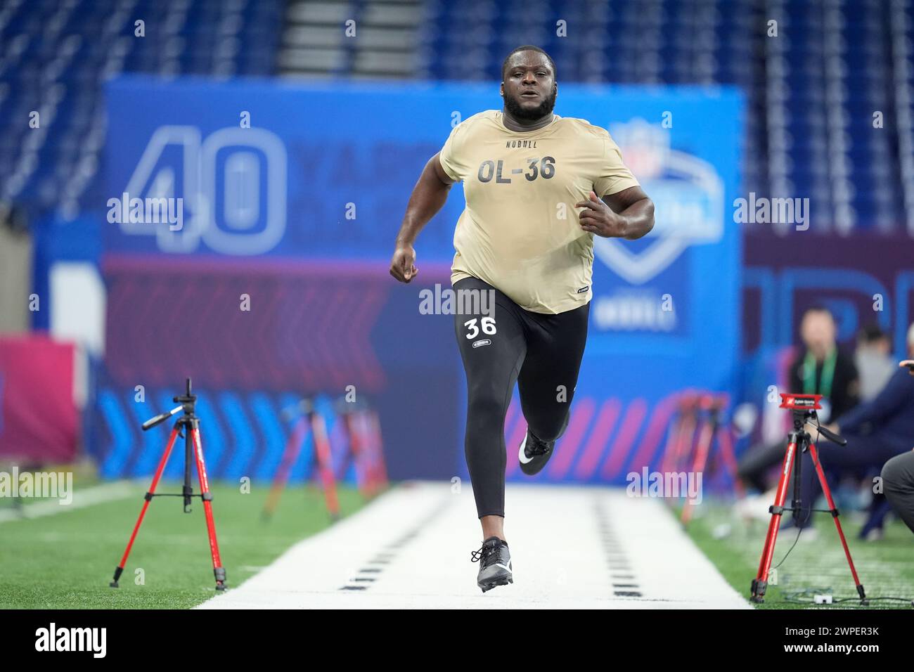 Ohio State offensive lineman Matt Jones runs the 40yard dash at the NFL football scouting