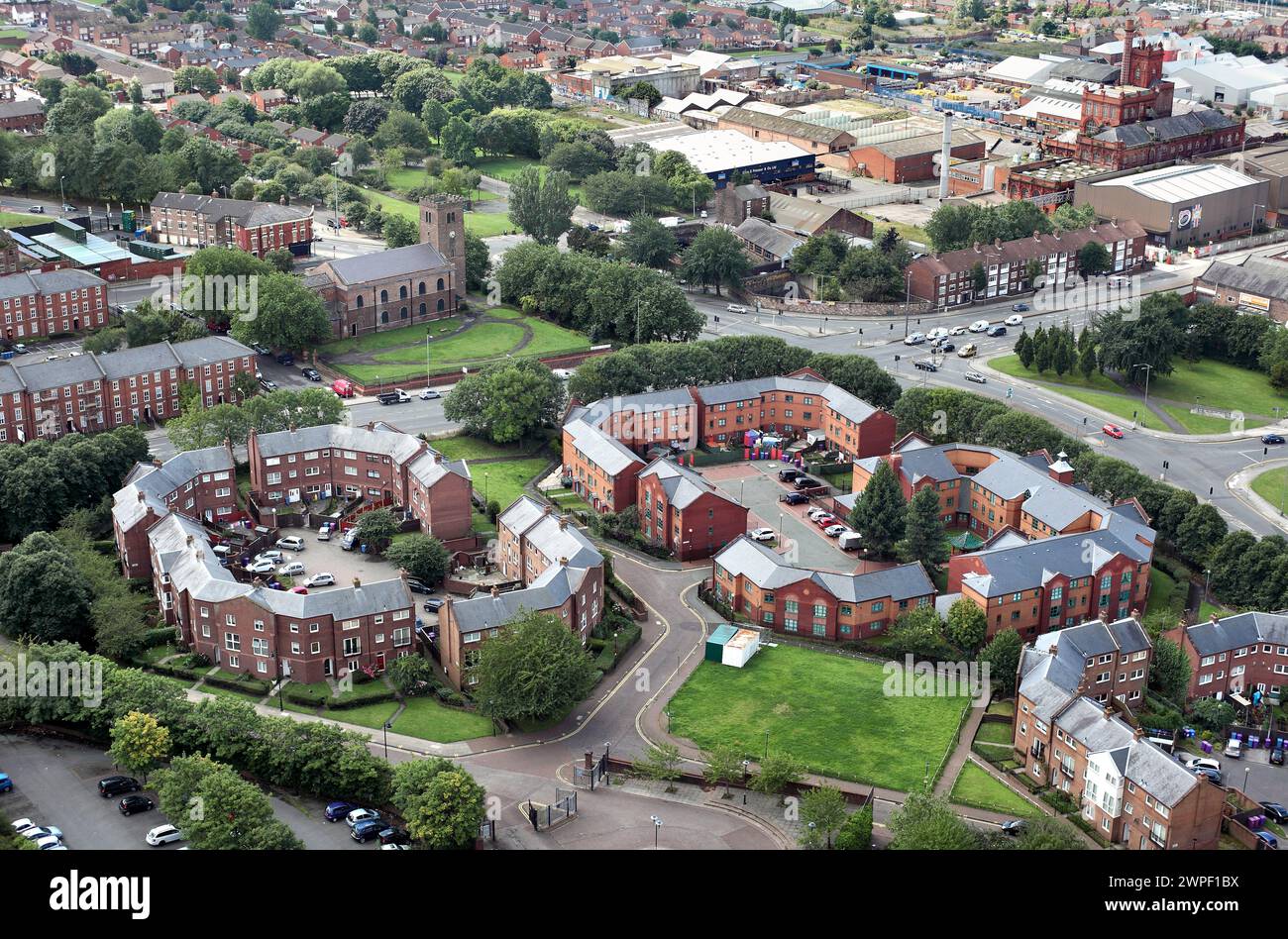 New housing on redeveloped land near the centre of Liverpool. Stock Photo
