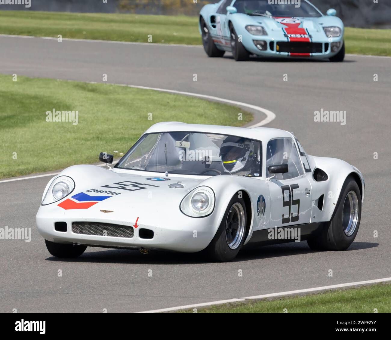 Westie Mitchell in his 1968 Chevron-BMW B8 during the Gurney Cup race at the 80th Goodwood Members Meeting, Sussex, UK. Stock Photo