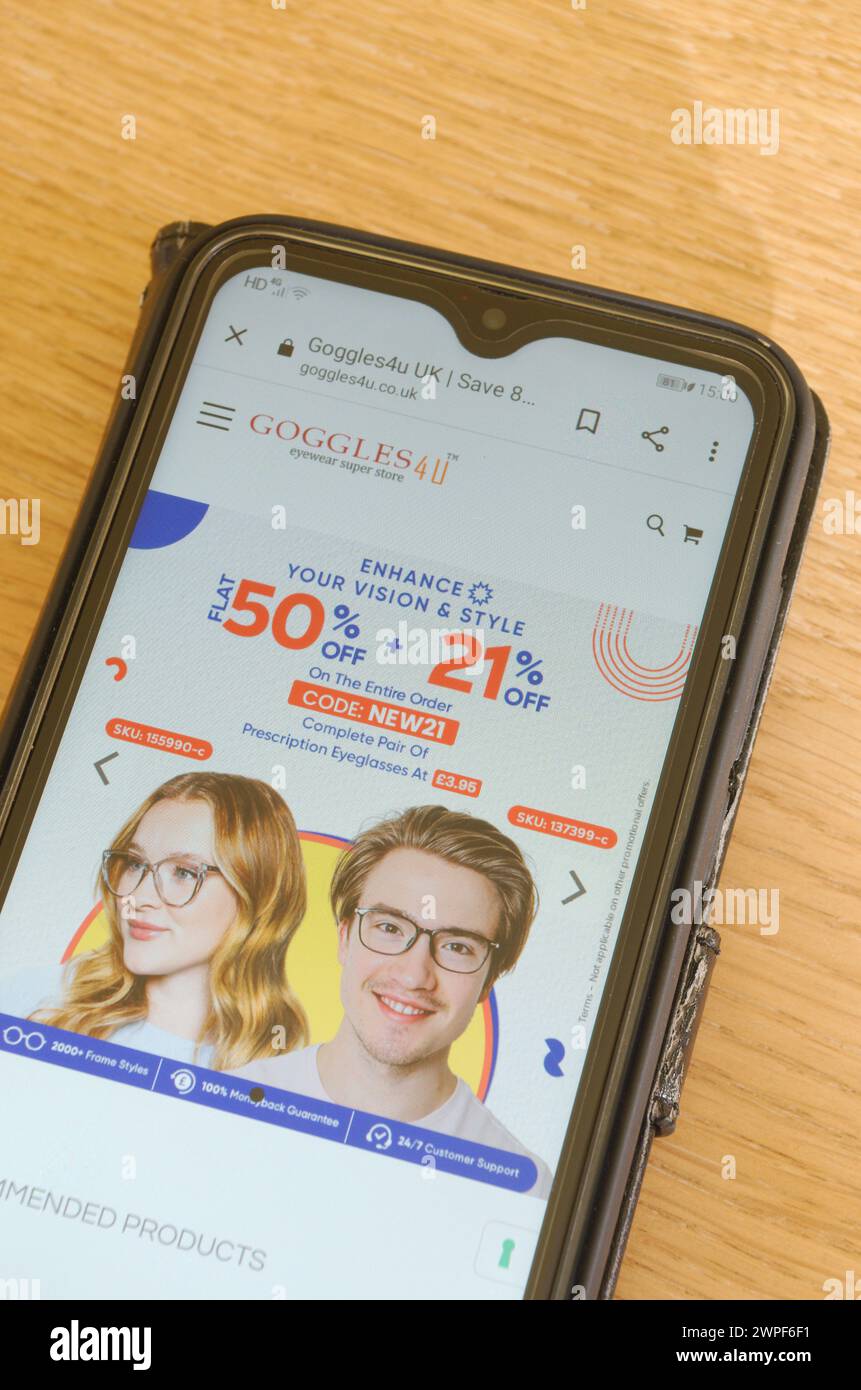 Goggles4u logo hires stock photography and images Alamy