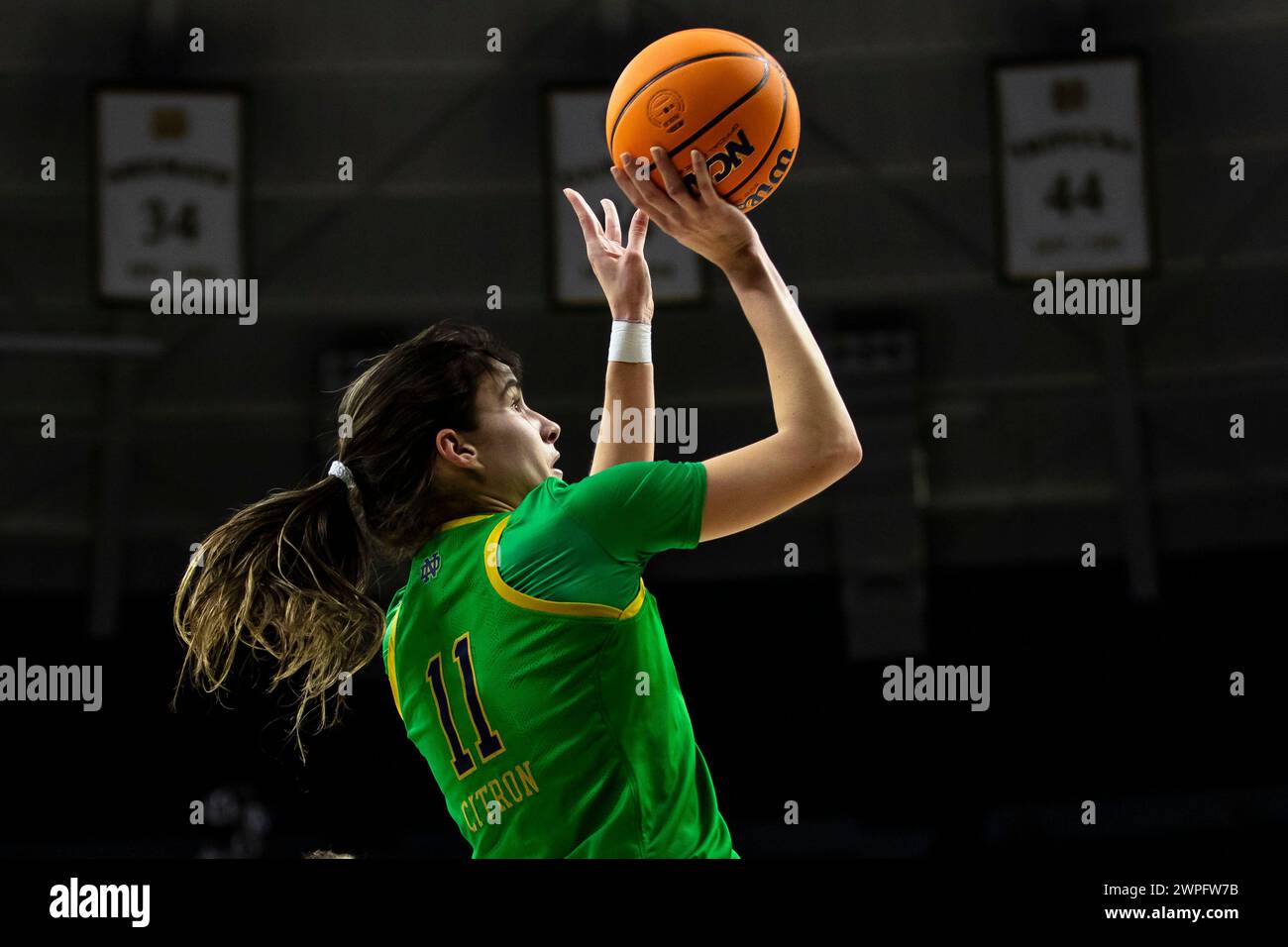 Notre Dame guard Sonia Citron (11) shoots during the second half of an ...
