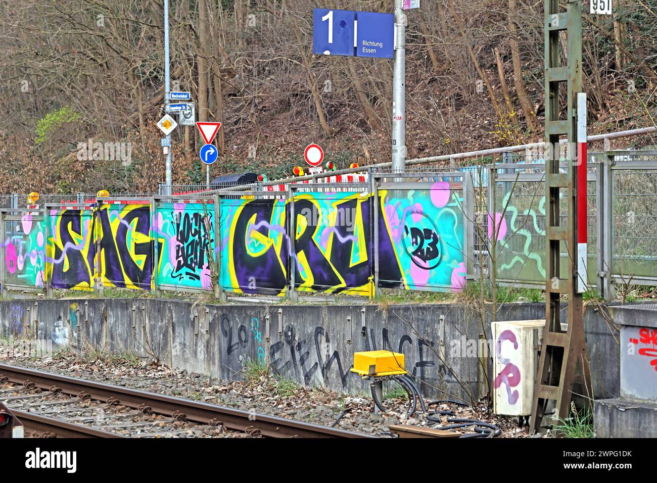 Graffitis in der Stadt Graffiti und Sachschaden am Eigentum der Deutschen Bahn *** Graffiti in the city Graffiti and material damage to Deutsche Bahn property Stock Photo