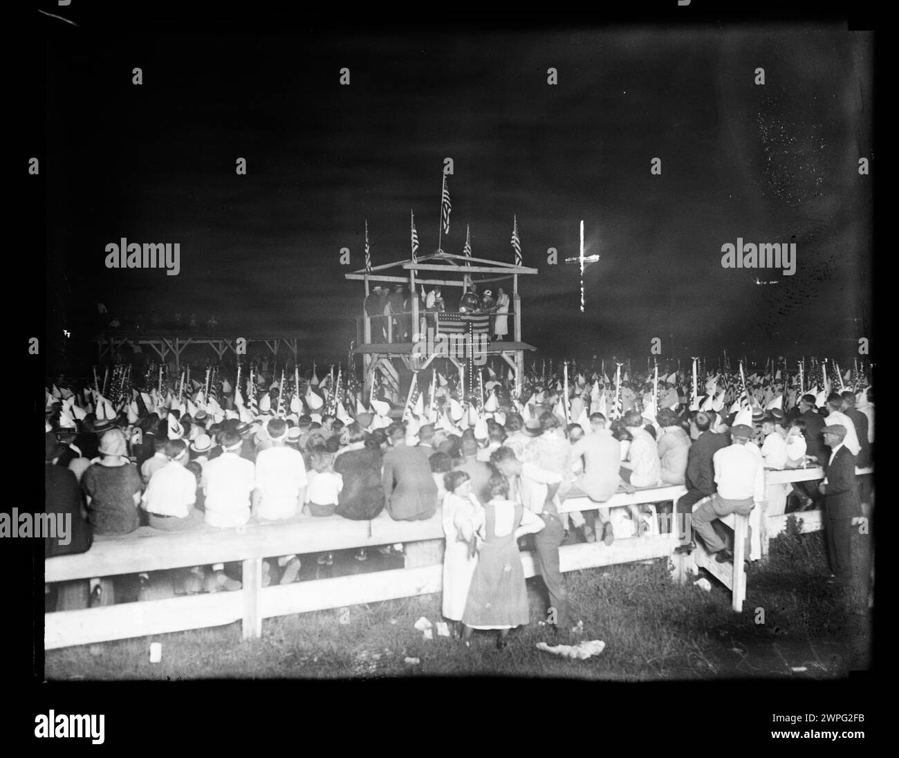Cross burning, Ku Klux Klan 1925, Southern USA Stock Photo